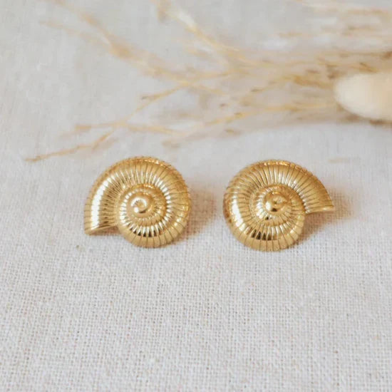 Ariana Shell Earrings